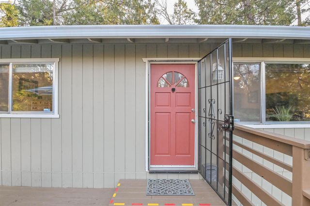 21410 Green Meadow Lane, Sonora, CA 95370