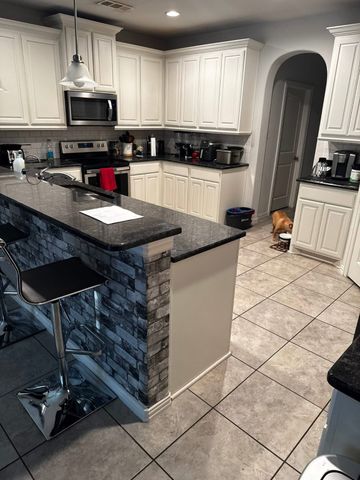 212 Watson Street, Red Oak, TX 75154