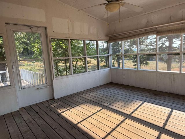 424 School St, Melbourne, AR 72556