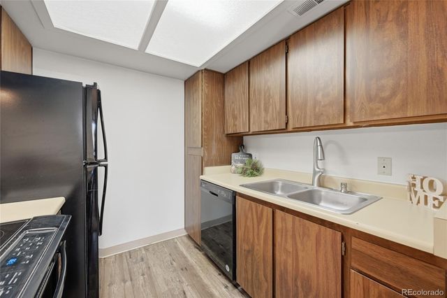 4681 S Decatur Street 220, Englewood, CO 80110