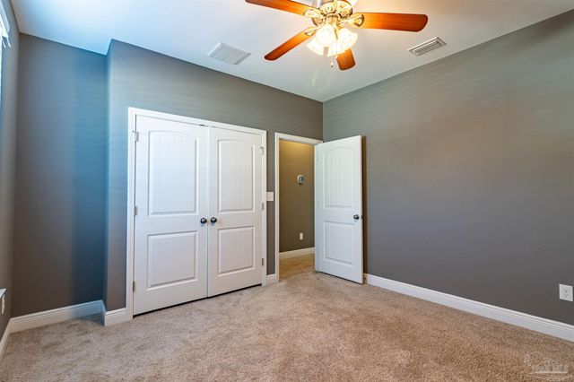 8283 Calle Mio, Navarre, FL 32566