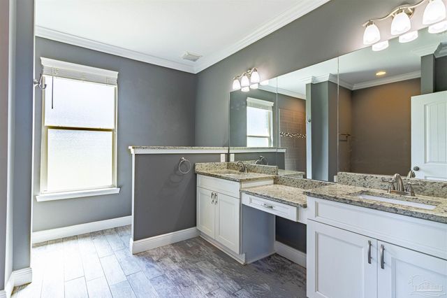 8283 Calle Mio, Navarre, FL 32566