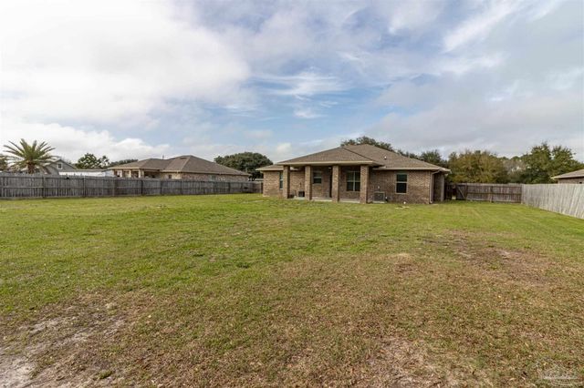 8283 Calle Mio, Navarre, FL 32566