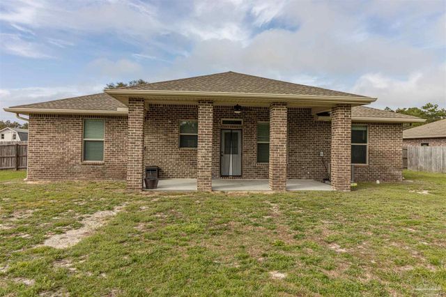 8283 Calle Mio, Navarre, FL 32566