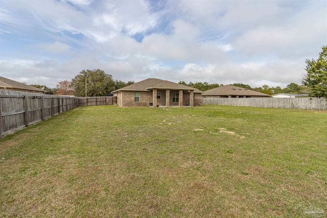 8283 Calle Mio, Navarre, FL 32566