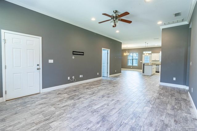 8283 Calle Mio, Navarre, FL 32566