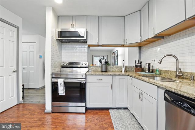 7100 CIPRIANO SPRINGS DR, Lanham, MD 20706