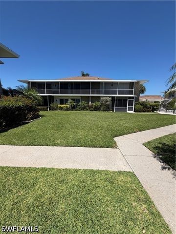330 Kon Tiki DR D2, Naples, FL 34113