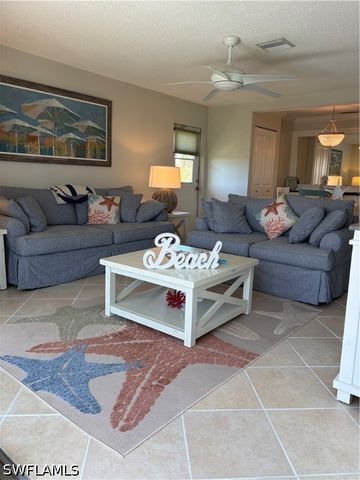 330 Kon Tiki DR D2, Naples, FL 34113