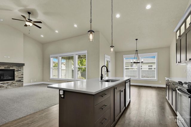 5268 S Palatino Ave, Meridian, ID 83642