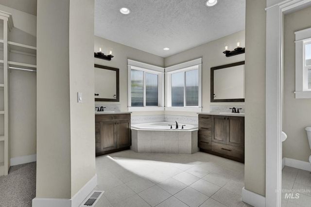 5268 S Palatino Ave, Meridian, ID 83642