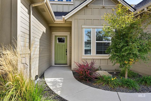 5268 S Palatino Ave, Meridian, ID 83642