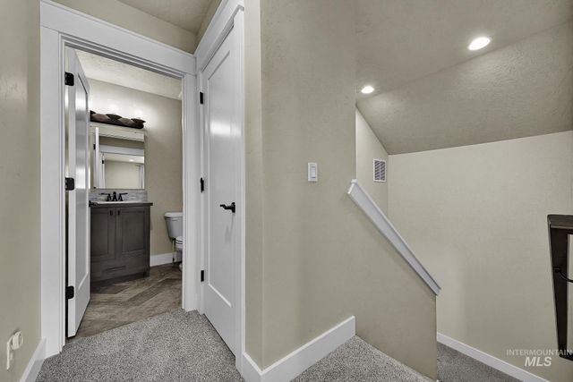 5268 S Palatino Ave, Meridian, ID 83642