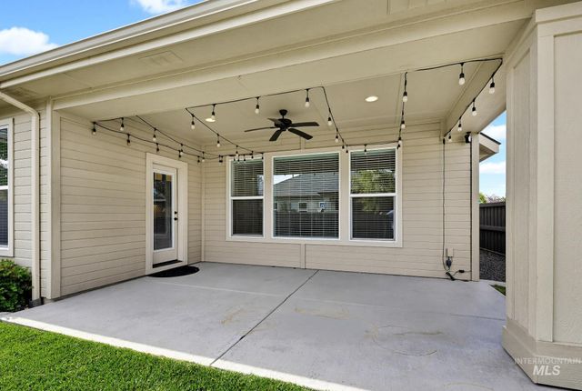 5268 S Palatino Ave, Meridian, ID 83642