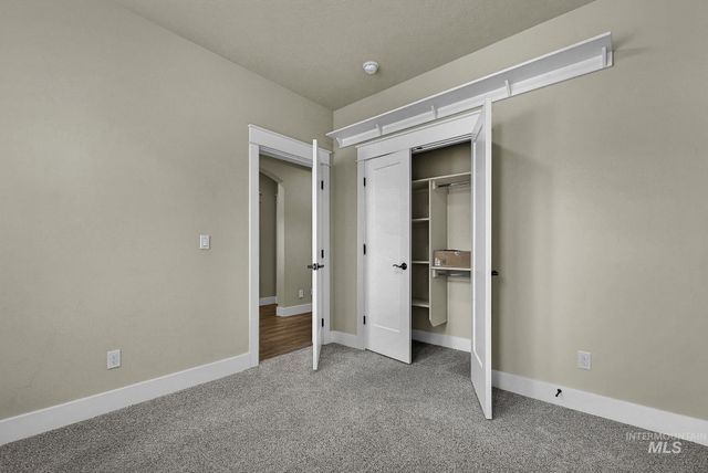 5268 S Palatino Ave, Meridian, ID 83642