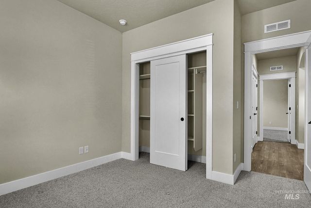 5268 S Palatino Ave, Meridian, ID 83642