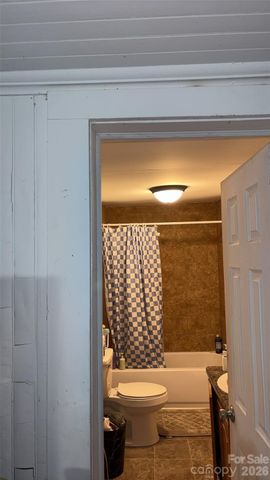 166 Main Street, Henrietta, NC 28076