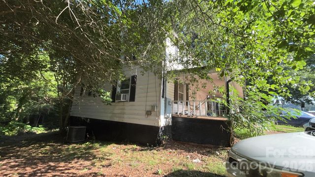 166 Main Street, Henrietta, NC 28076