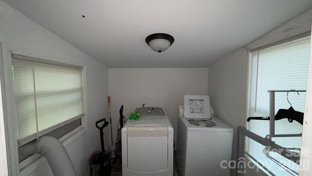 166 Main Street, Henrietta, NC 28076