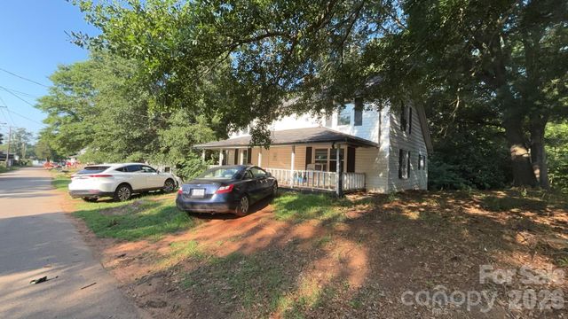 166 Main Street, Henrietta, NC 28076