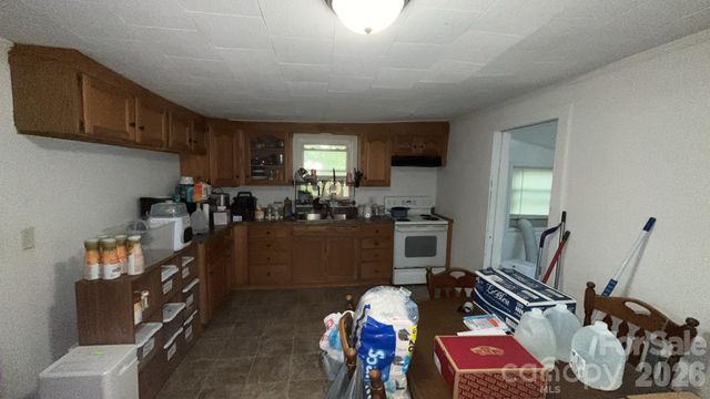 166 Main Street, Henrietta, NC 28076