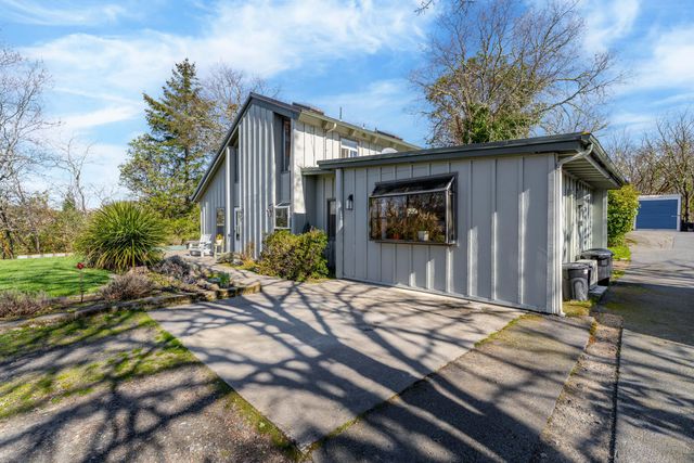 346 Melissa Lane, Grants Pass, OR 97526