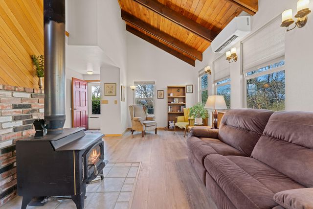 346 Melissa Lane, Grants Pass, OR 97526