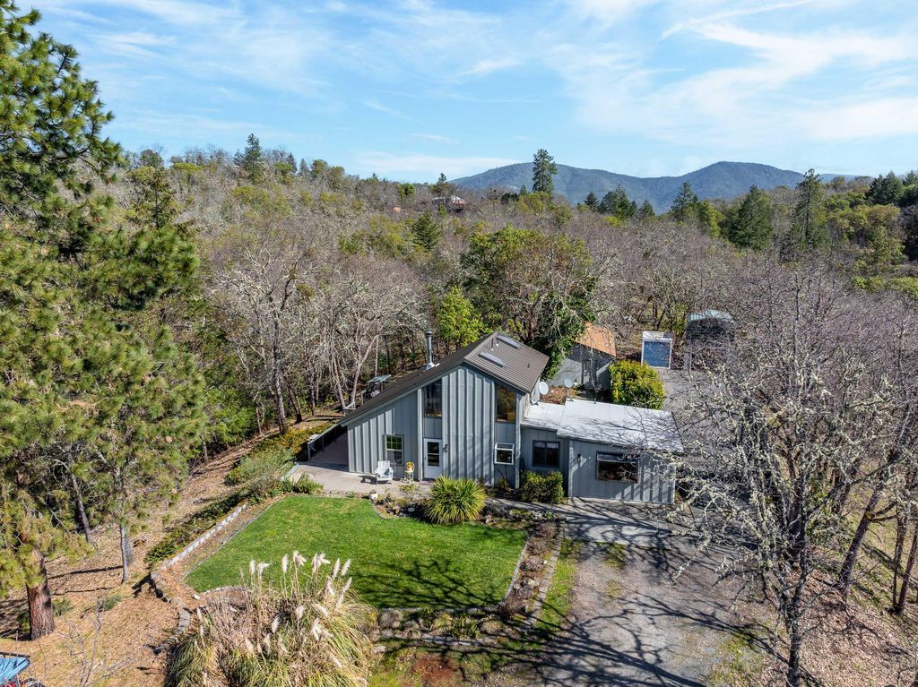 346 Melissa Lane, Grants Pass, OR 97526