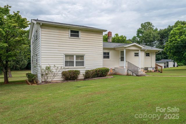 2320 Claremont Road, Newton, NC 28658