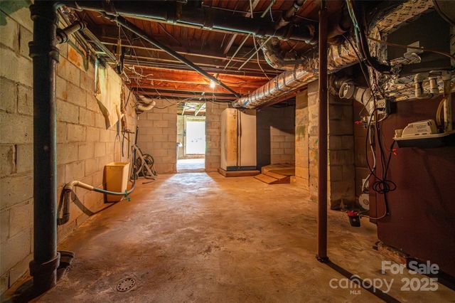 2320 Claremont Road, Newton, NC 28658