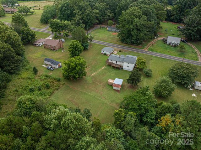 2320 Claremont Road, Newton, NC 28658