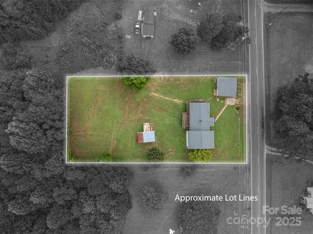 2320 Claremont Road, Newton, NC 28658
