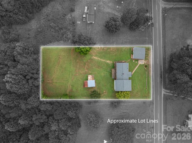 2320 Claremont Road, Newton, NC 28658