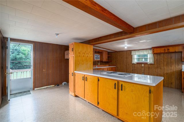 2320 Claremont Road, Newton, NC 28658