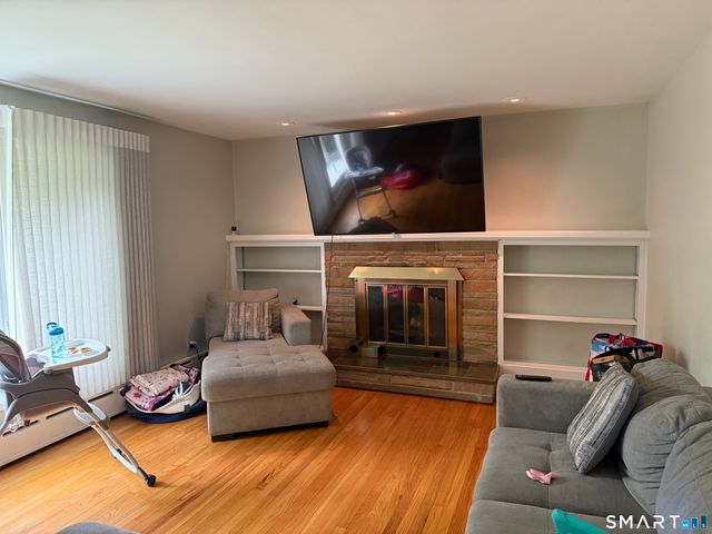 12 Bliss Avenue, Hamden, CT 06517