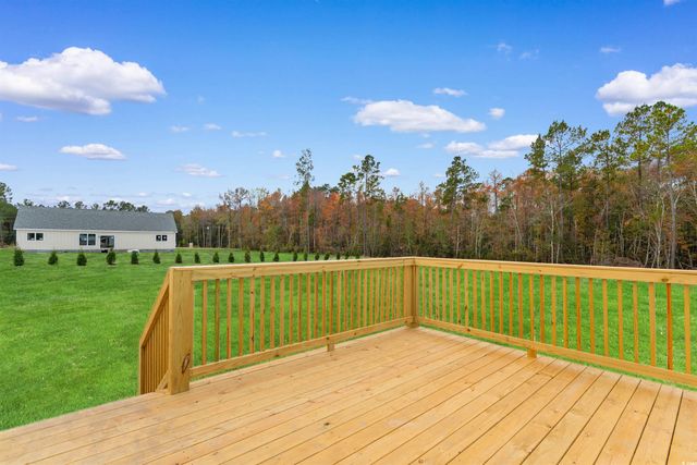 121 Feather Dr, Georgetown, SC 29440