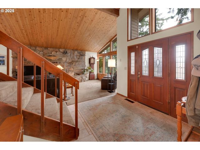 1853 RIDGE WATER Dr, Sutherlin, OR 97479