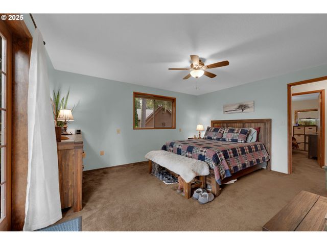 1853 RIDGE WATER Dr, Sutherlin, OR 97479