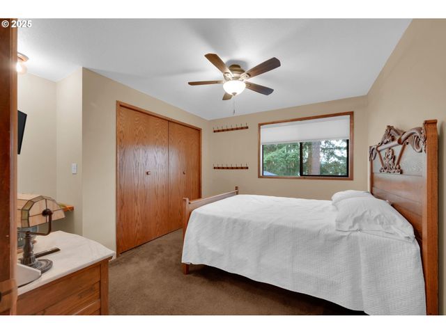 1853 RIDGE WATER Dr, Sutherlin, OR 97479