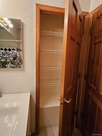 18379 E Linvale Drive, Aurora, CO 80013