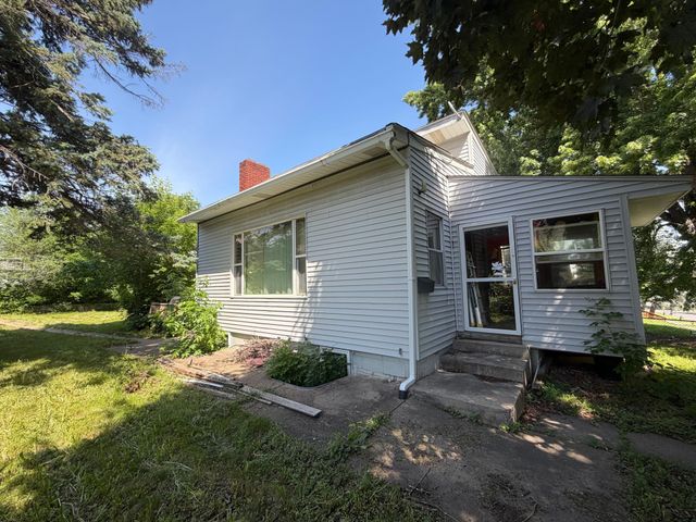 4228 Washington Street NE, Columbia Heights, MN 55421