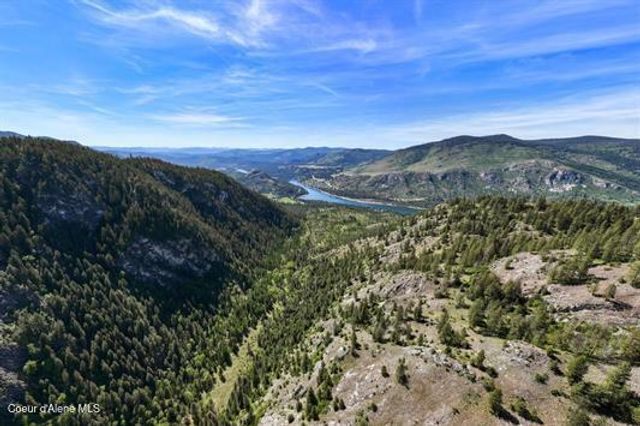 4345 Wilcox Rd, Northport, WA 99157