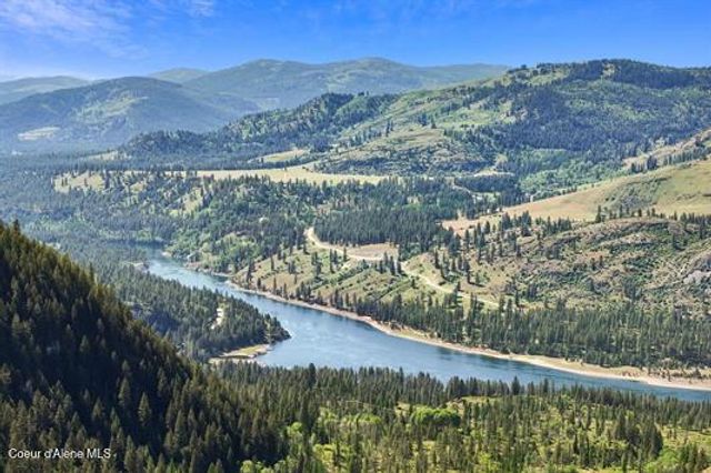 4345 Wilcox Rd, Northport, WA 99157