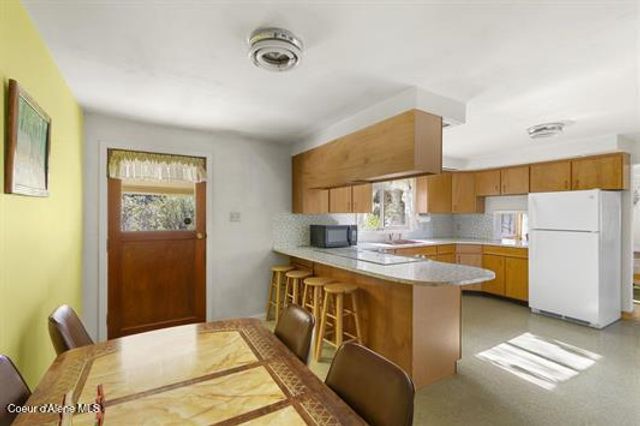 4345 Wilcox Rd, Northport, WA 99157