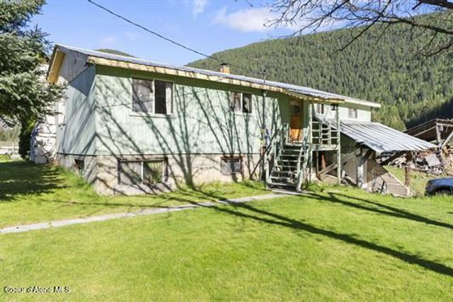 4345 Wilcox Rd, Northport, WA 99157