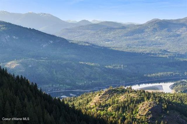 4345 Wilcox Rd, Northport, WA 99157