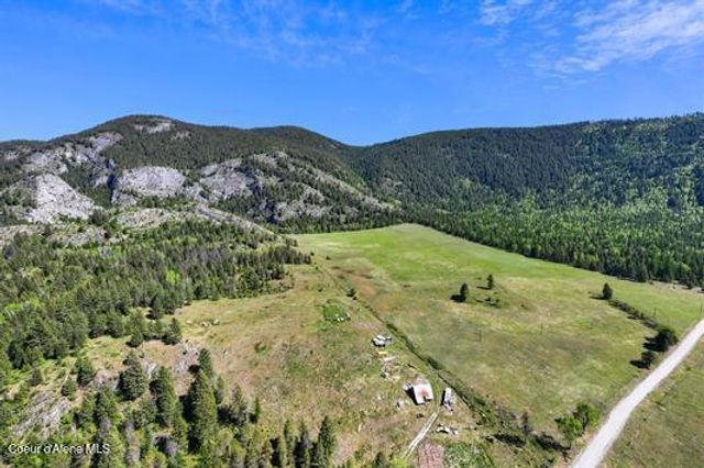 4345 Wilcox Rd, Northport, WA 99157