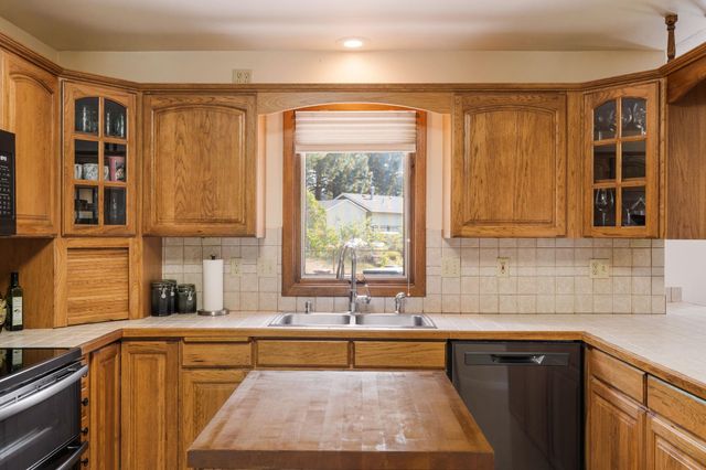6521 S Mt Vernon Rd, Spokane, WA 99223