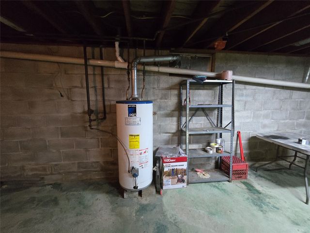 13912 KINSACK Road, Centerville, PA 16404