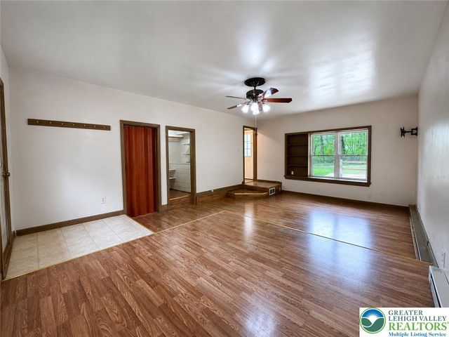 4995 Mountain Road, Slatington Boro, PA 18080